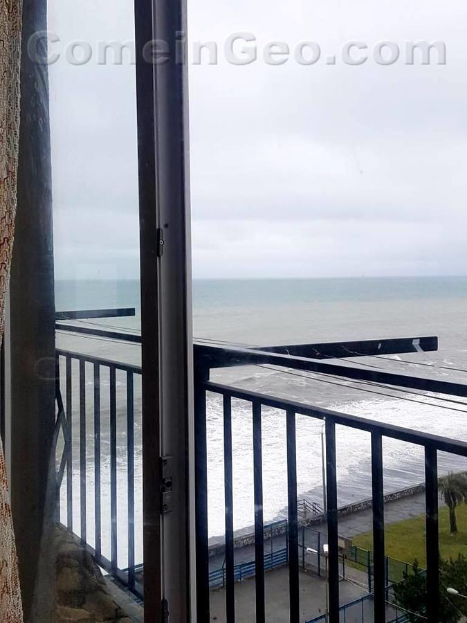 Апартаменты С видом на море 37 Кобулети Экстерьер фото